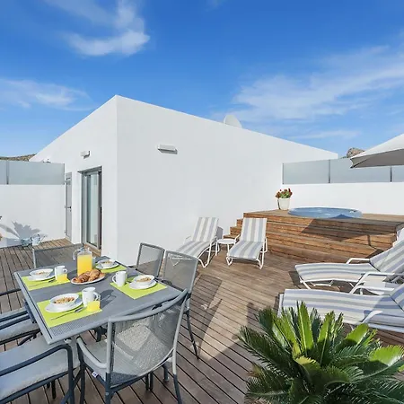 Penthouse Rosas 1c *